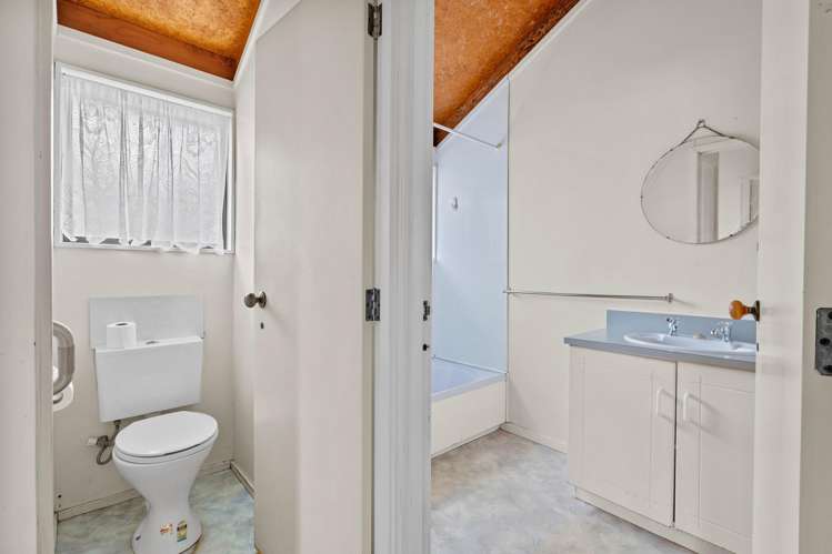 9A Logan Place Te Kamo_9