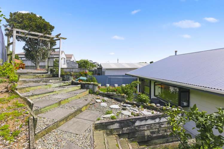 2 Sunset Terrace Waikanae Beach_25
