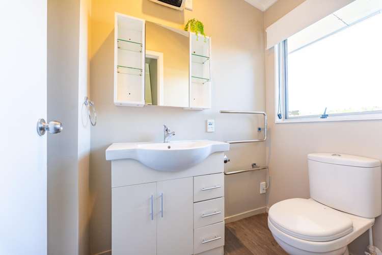 54 Ranui Avenue Waimataitai_11