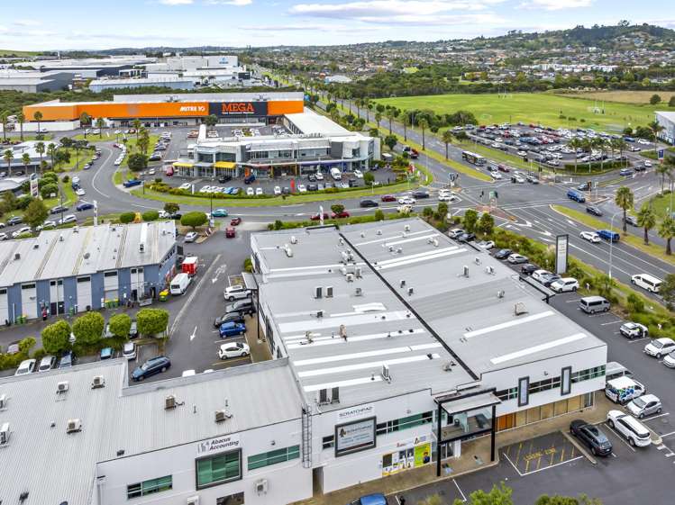 23/2 Bishop Dunn Place Botany Downs_19