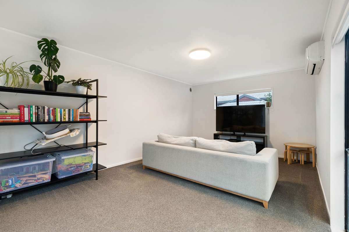 1/42 Lexington Drive_2