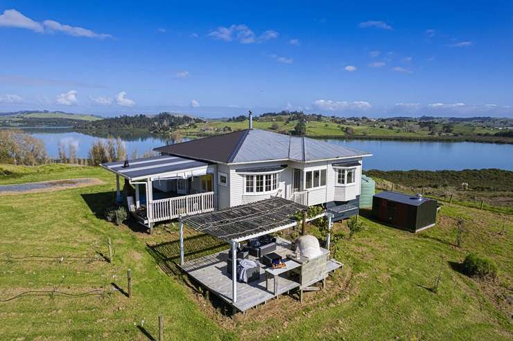 View of 'Bomb-site' villa rescued from the junkyard now a luxury off-grid bach ...