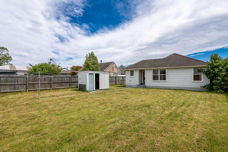 14 Ealing Street Northcote_12