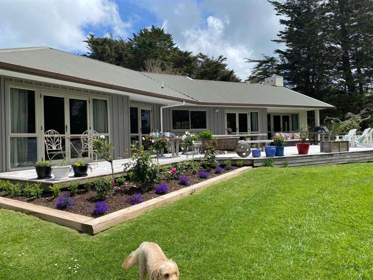 19 Valley Road Waitoki_14