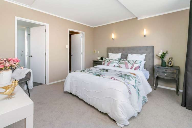 5 Gleneagles Grove Wattle Downs_8