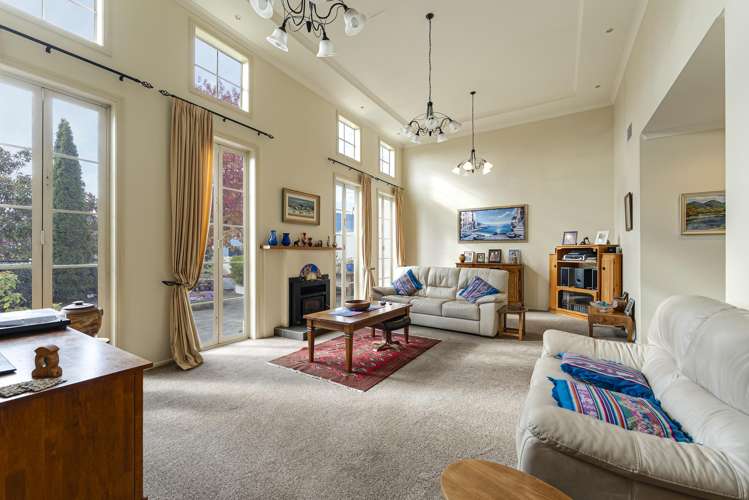 22 Heritage Crescent Richmond_10