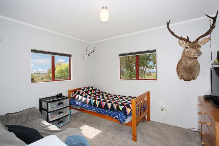 468 Pinnacle Hill Road Bombay_34