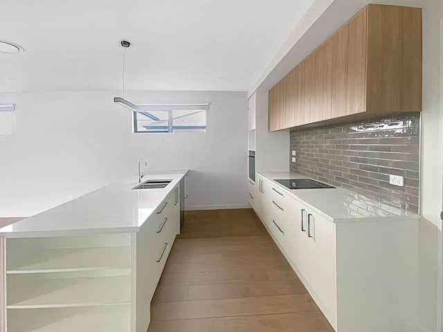 57 Ashurst Crescent 11103_1