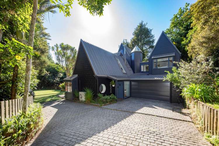 166 Woodlands Park Road Titirangi_19