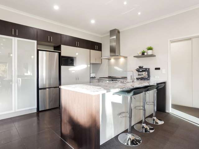 22 Pointon Glade Grandview Heights_2