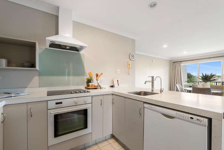 2/111 Santa Monica Drive Papamoa_9