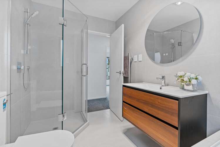 56 Oreil Avenue West Harbour_13