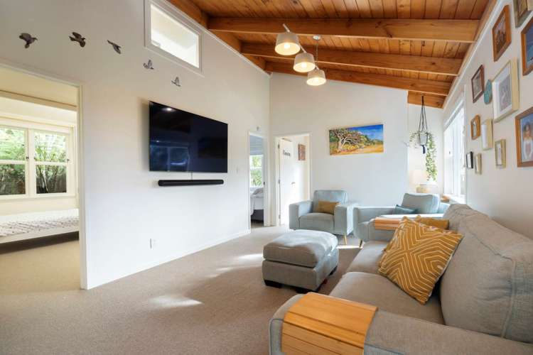 198 Scenic Drive Titirangi_12