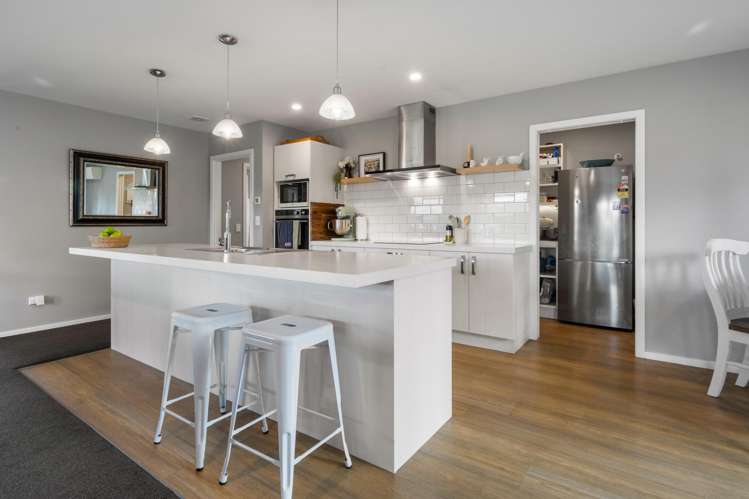 77 Larch Crescent Alexandra_1