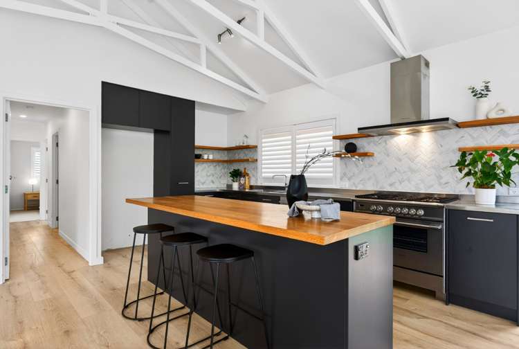 2/39 Kia Ora Road Beach Haven_5