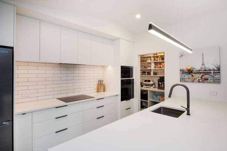 8A Glasgow Street Takaro_4