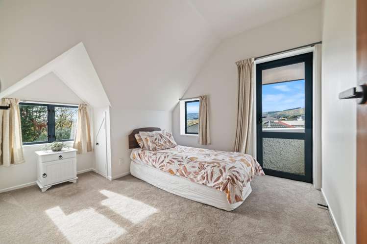 109 Pacific Drive Fitzherbert_13