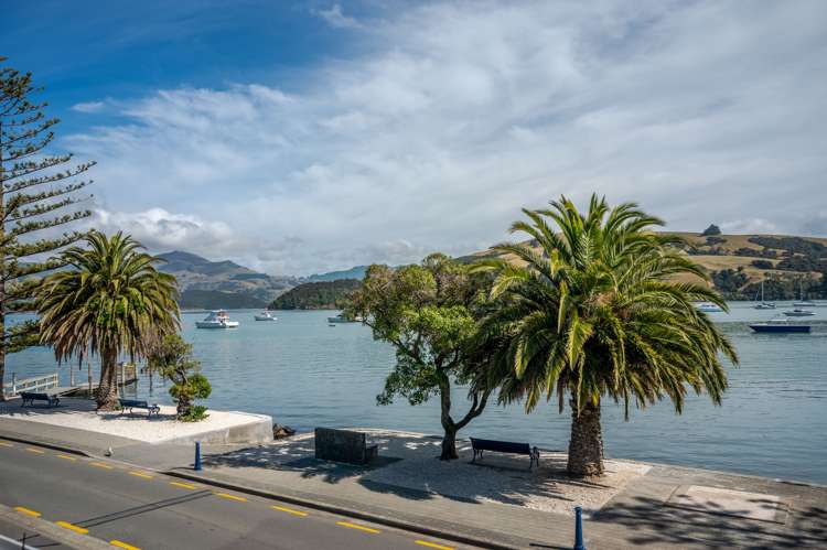 55 Beach Road Akaroa_15