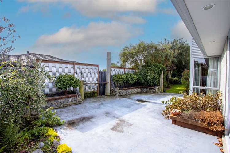 14 James Drive Woodend_16