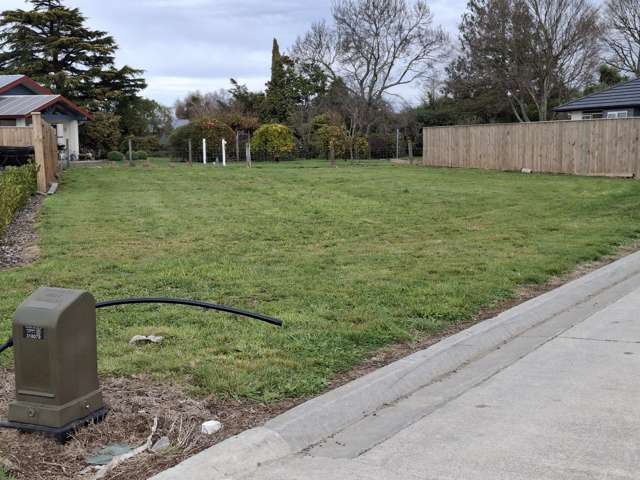 7,9,11,12 and 13 Van Baarle Close Carterton_1