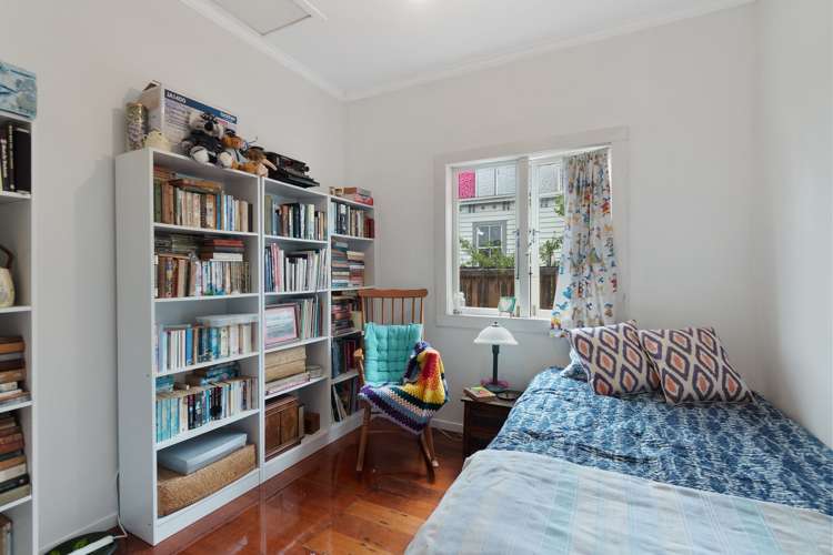 24 Bond Street Hamilton East_9