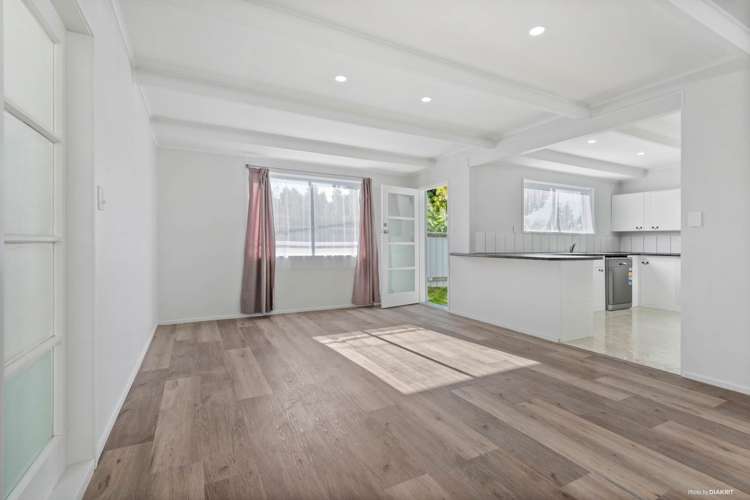 67 Tiroroa Avenue Te Atatu South_2