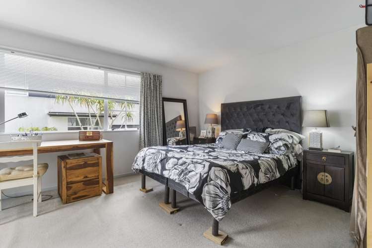 2/20 Dromorne Road Remuera_12