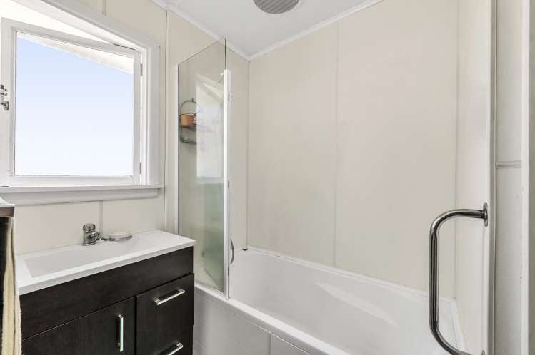 138a High Street Leeston_17