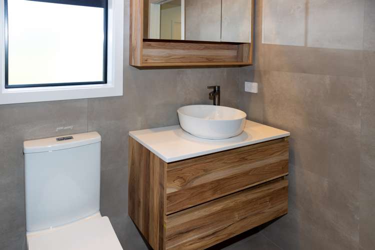 8 Avenue Road Greenmeadows_16