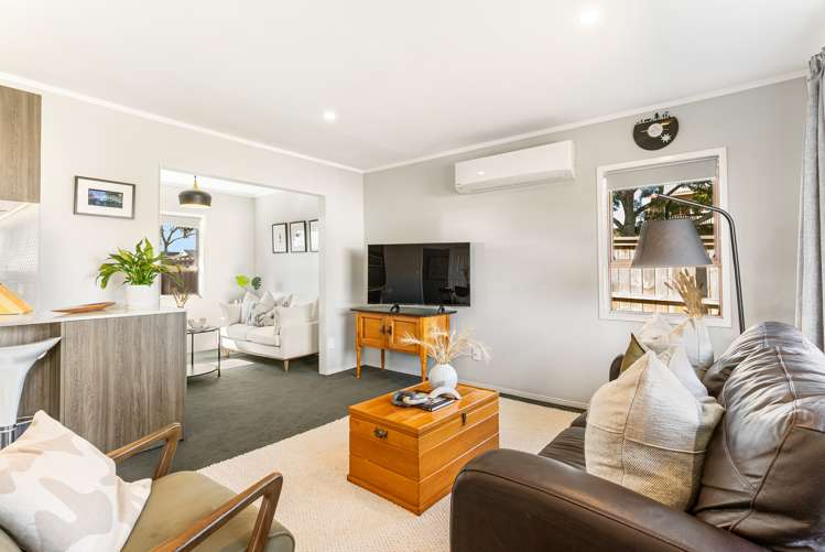 1/14 Butley Drive Farm Cove_12