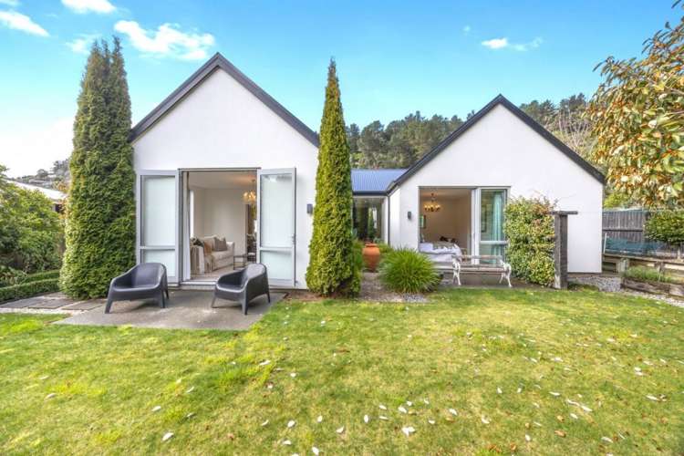 4 Chorley Place Hillsborough_19