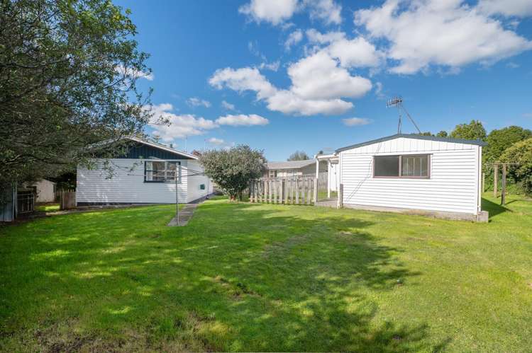 110 Pandora Avenue Sunnybrook_16