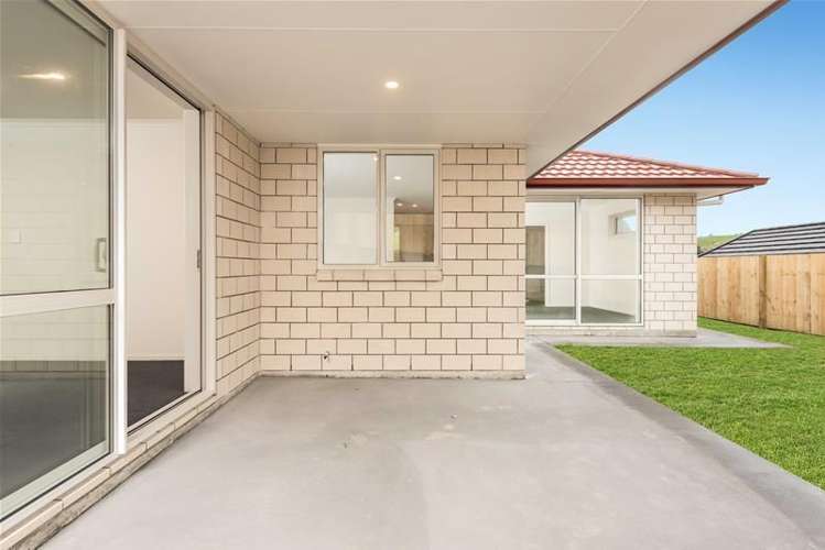 165 Ballintoy Park Drive Welcome Bay_17