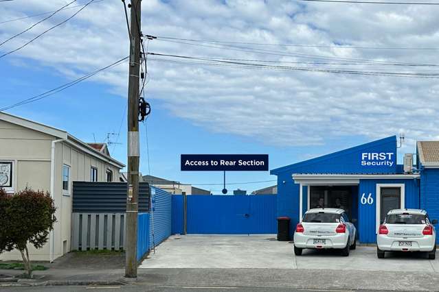 Onekawa workshop, office and large yard