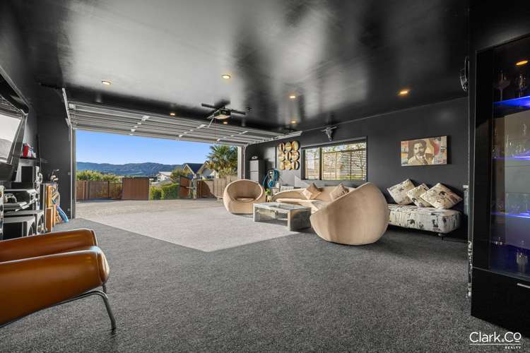 131 Endeavour Drive Whitby_17