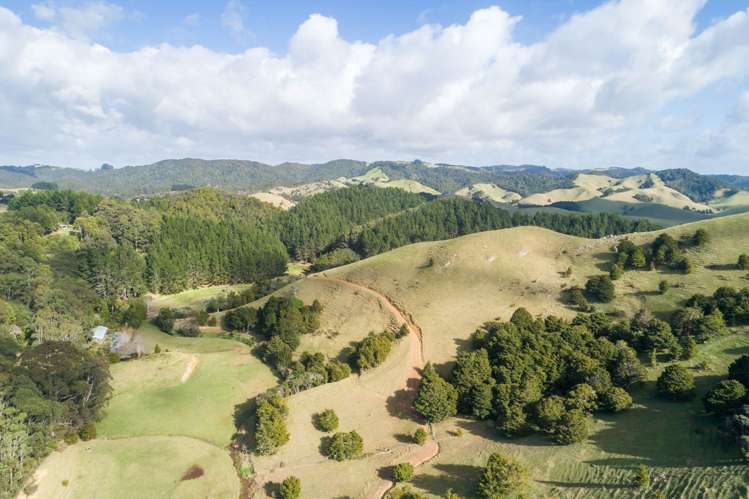 1133&1137 Matapouri Road Matapouri_44