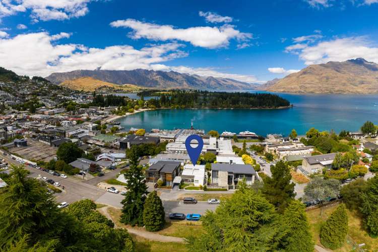 36 Man Street Queenstown_9
