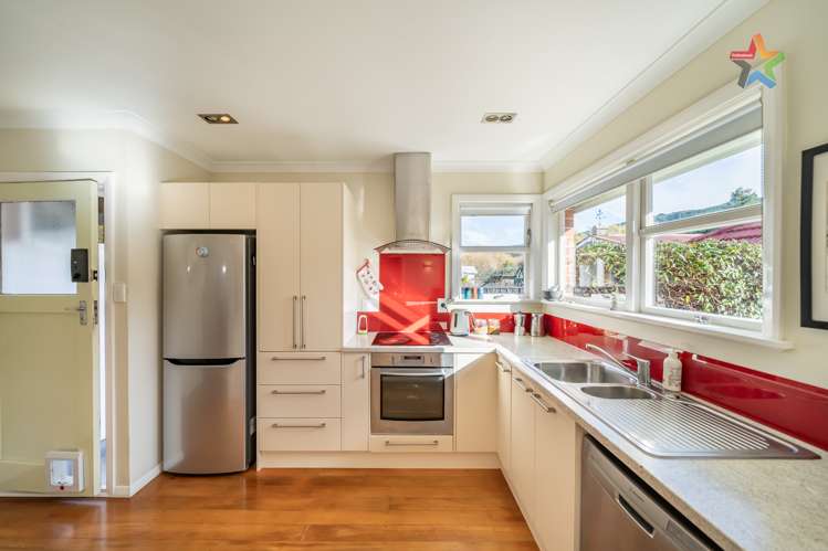 46 Whirinaki Crescent Heretaunga_6