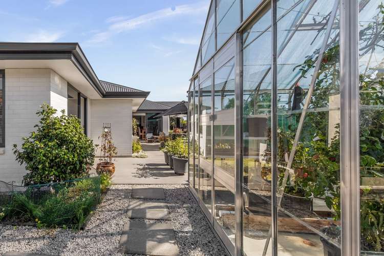 13 Boysenberry Grove Richmond_18