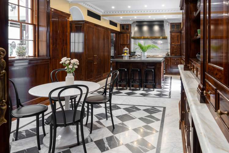 300 Oriental Parade Oriental Bay_13