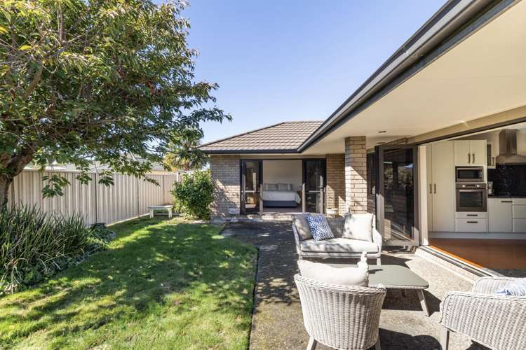 207 Frimley Oaks Frimley_8