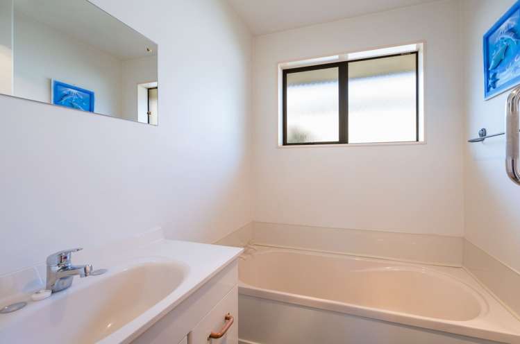 38 Maple Crescent Richmond_32