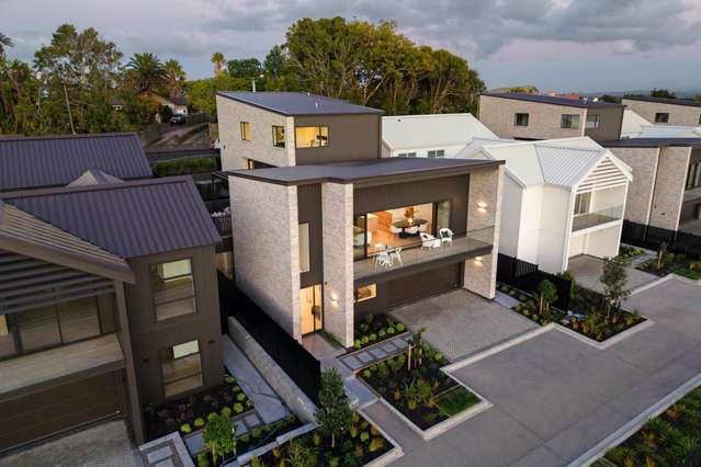 Premium position above the racecourse