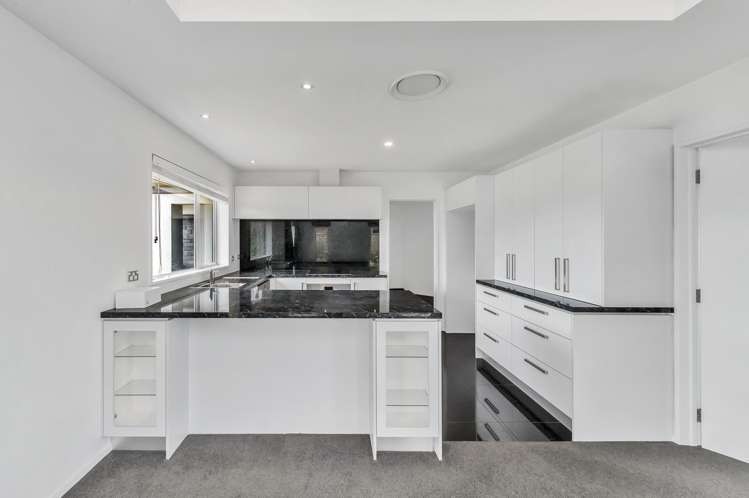 11 Palladio Avenue_2