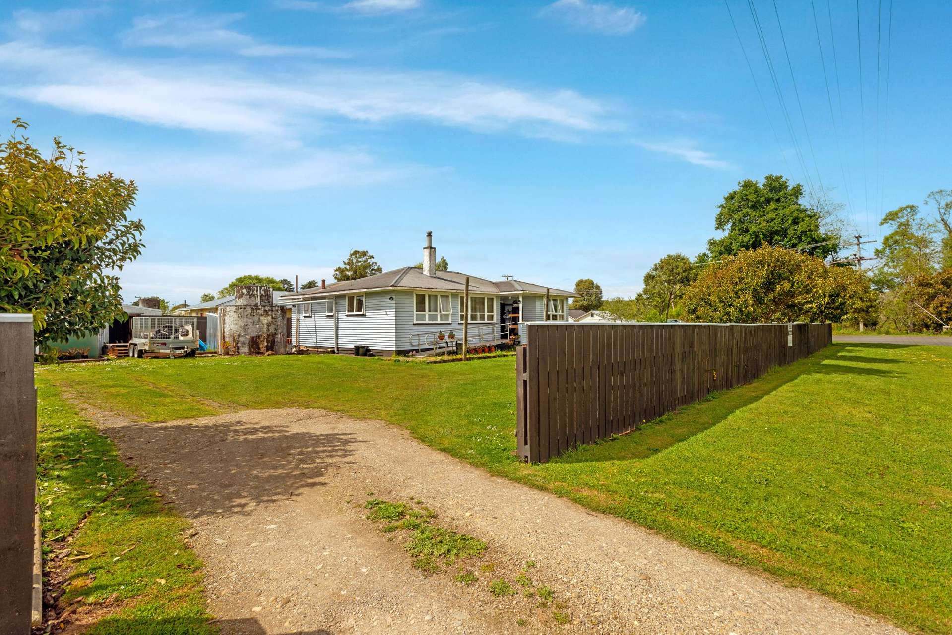 35 Monkhouse Street Tolaga Bay_0