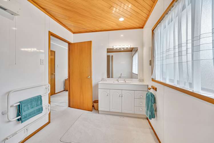 22 Glucina Avenue West Harbour_18