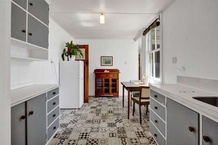 8 Hadfield Street Patea_18