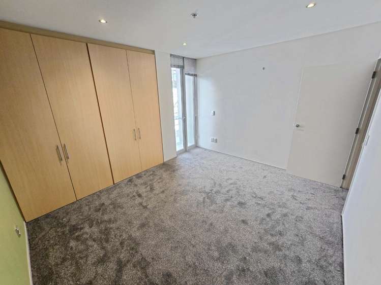 B66/10 Ebor Street 2185_5