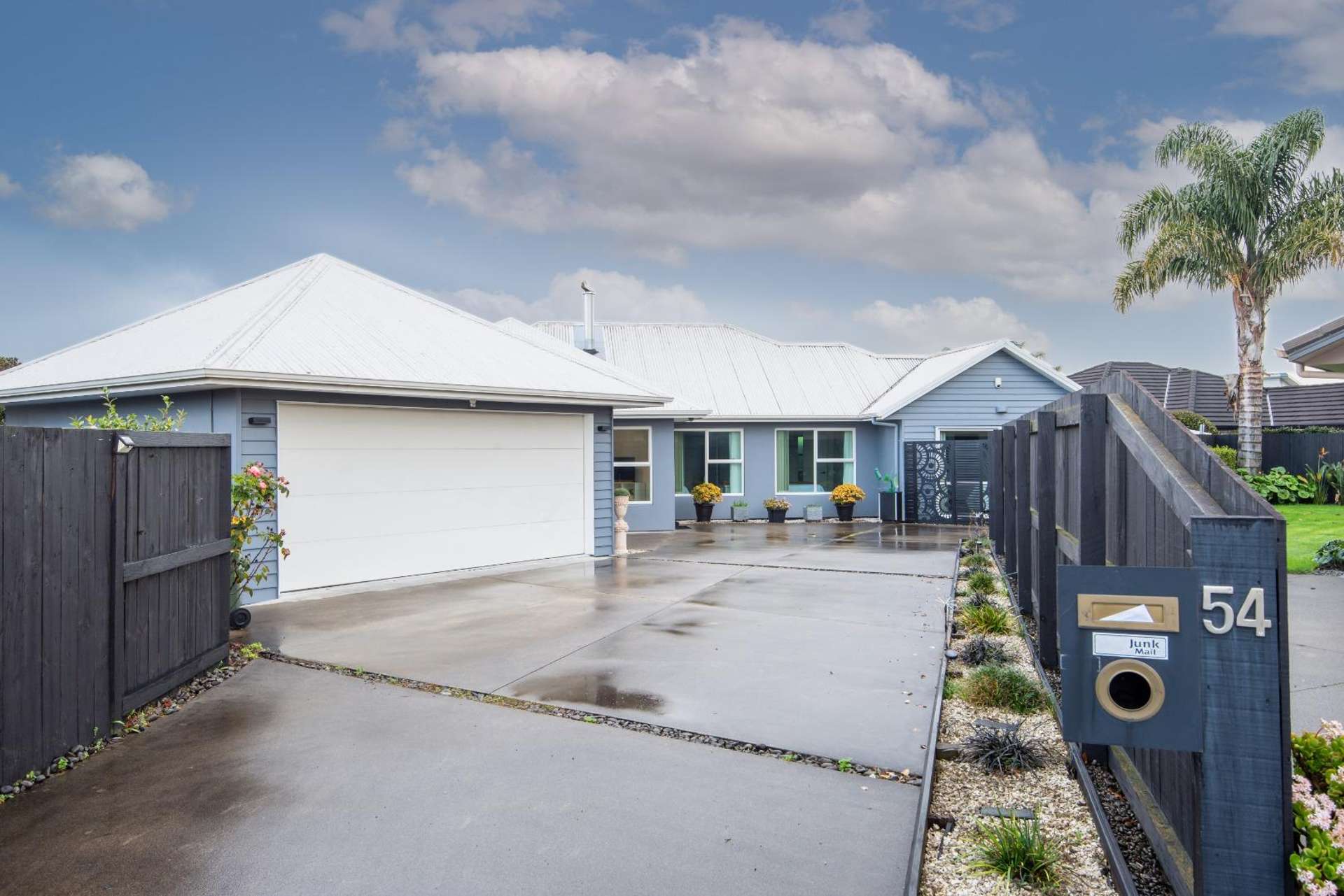 54 Darjon Drive 2750_0