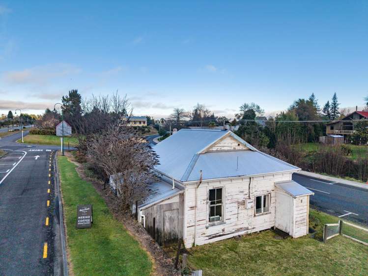 37 Thames Street Ohakune_17